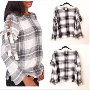 Two Vince Camuto Plaid Top